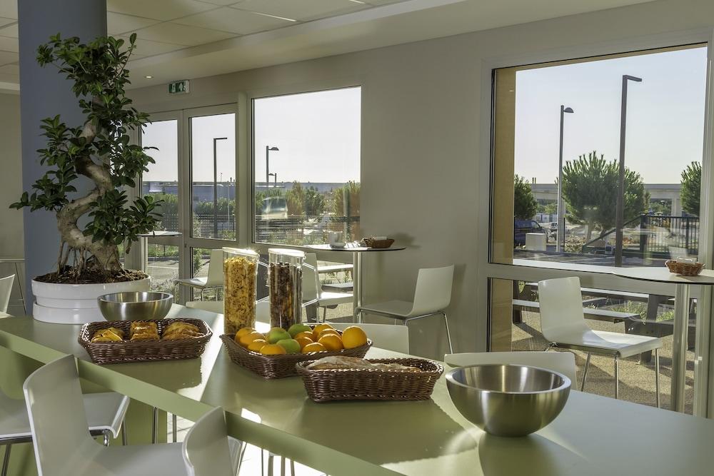 The Originals City, Hotel Ecoparc, Montpellier Est Saint-Aunes Екстер'єр фото